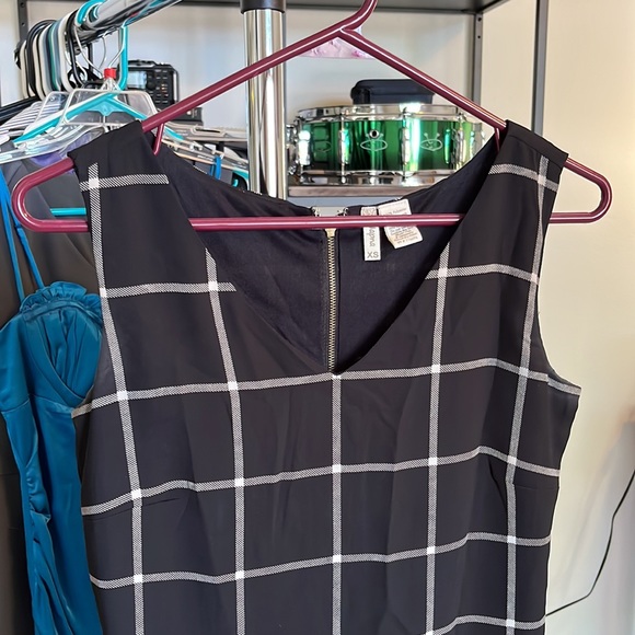 XS polyester plaid dress - Picture 2 of 3